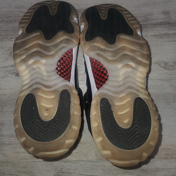 Jordan 11 - Picture 5 of 7